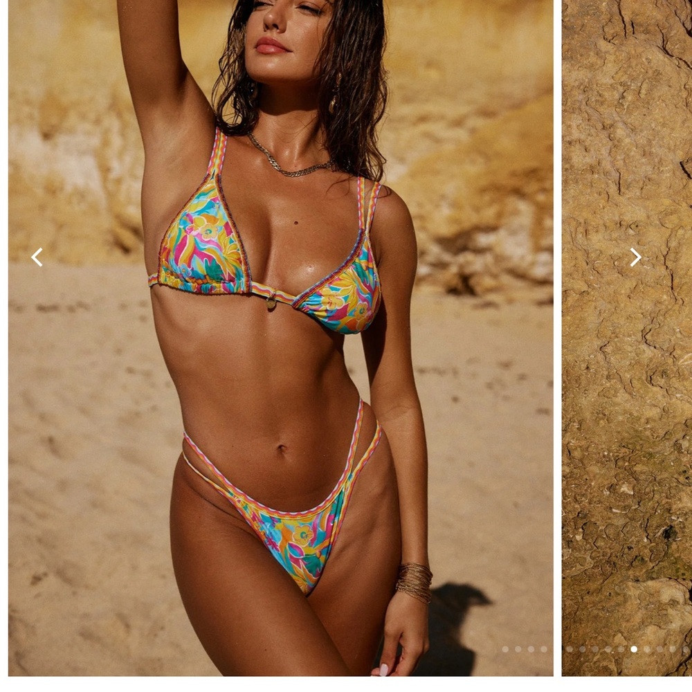 Bydee bikini top in Prague paradiso